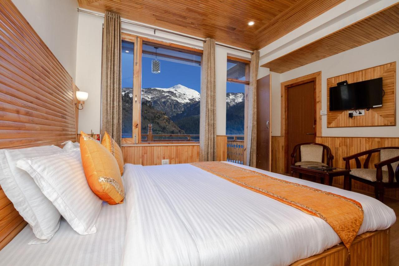 Vaibhav Regency Hotel Manali  Exterior photo