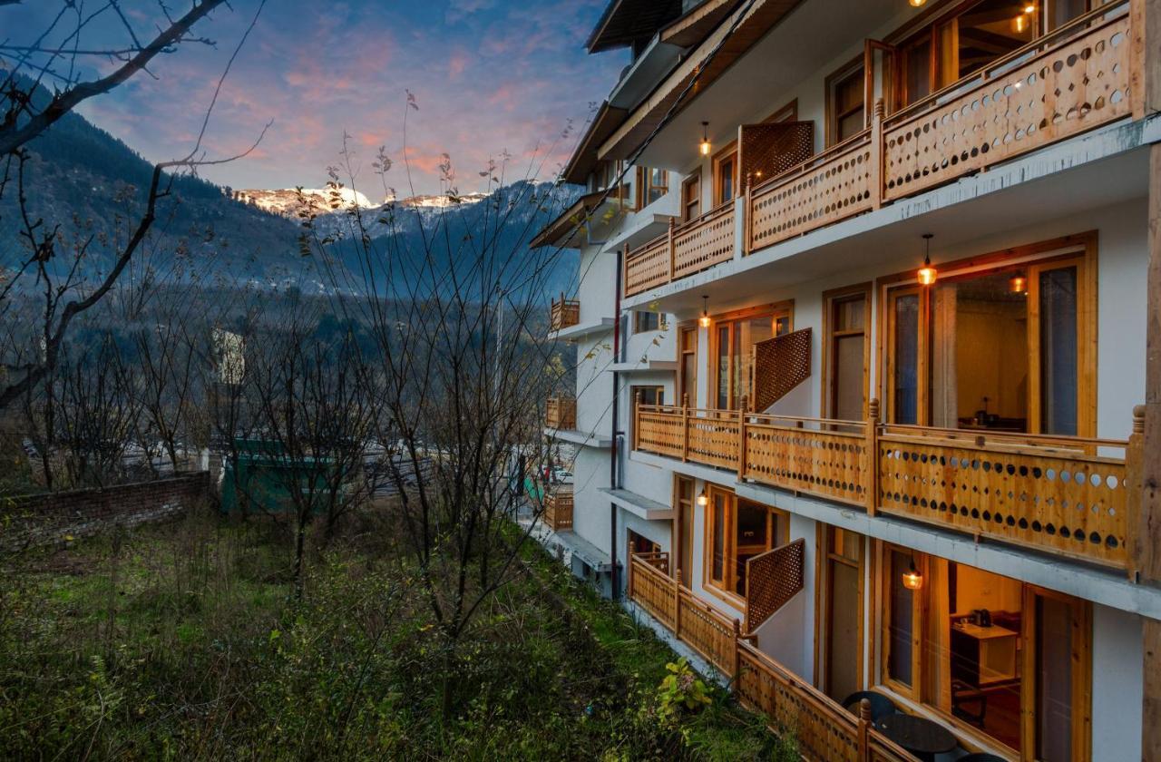 Vaibhav Regency Hotel Manali  Exterior photo