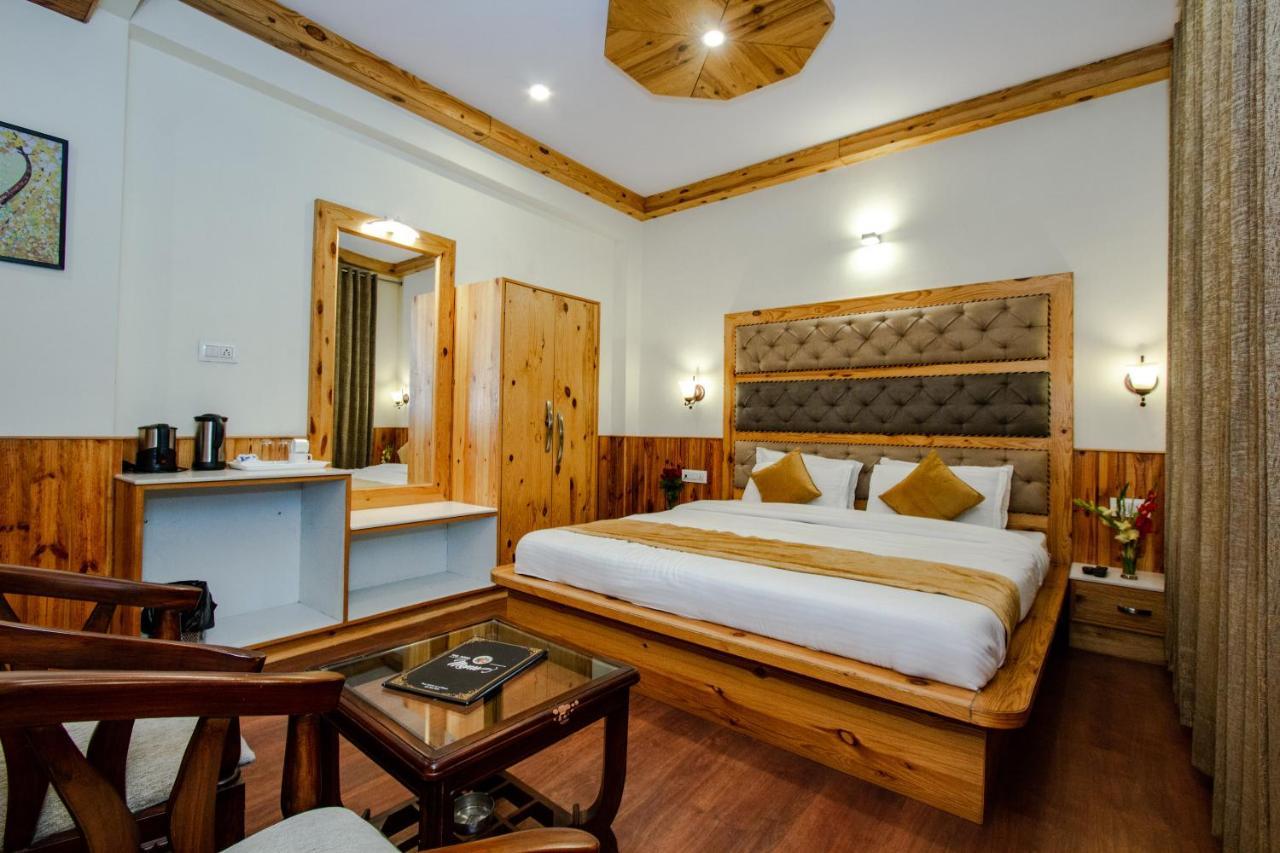 Vaibhav Regency Hotel Manali  Exterior photo