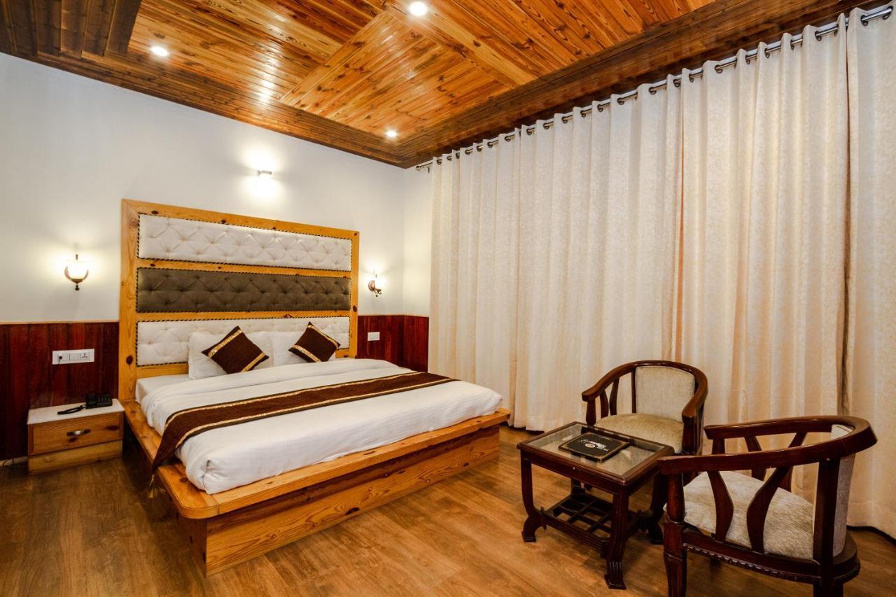 Vaibhav Regency Hotel Manali  Exterior photo