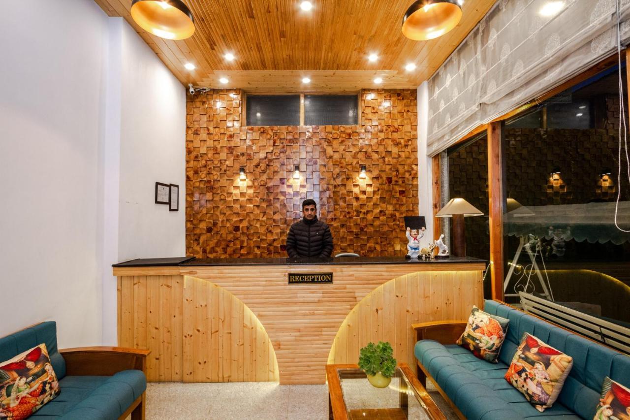 Vaibhav Regency Hotel Manali  Exterior photo
