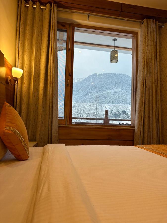 Vaibhav Regency Hotel Manali  Exterior photo
