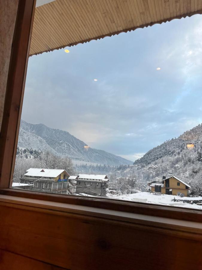 Vaibhav Regency Hotel Manali  Exterior photo